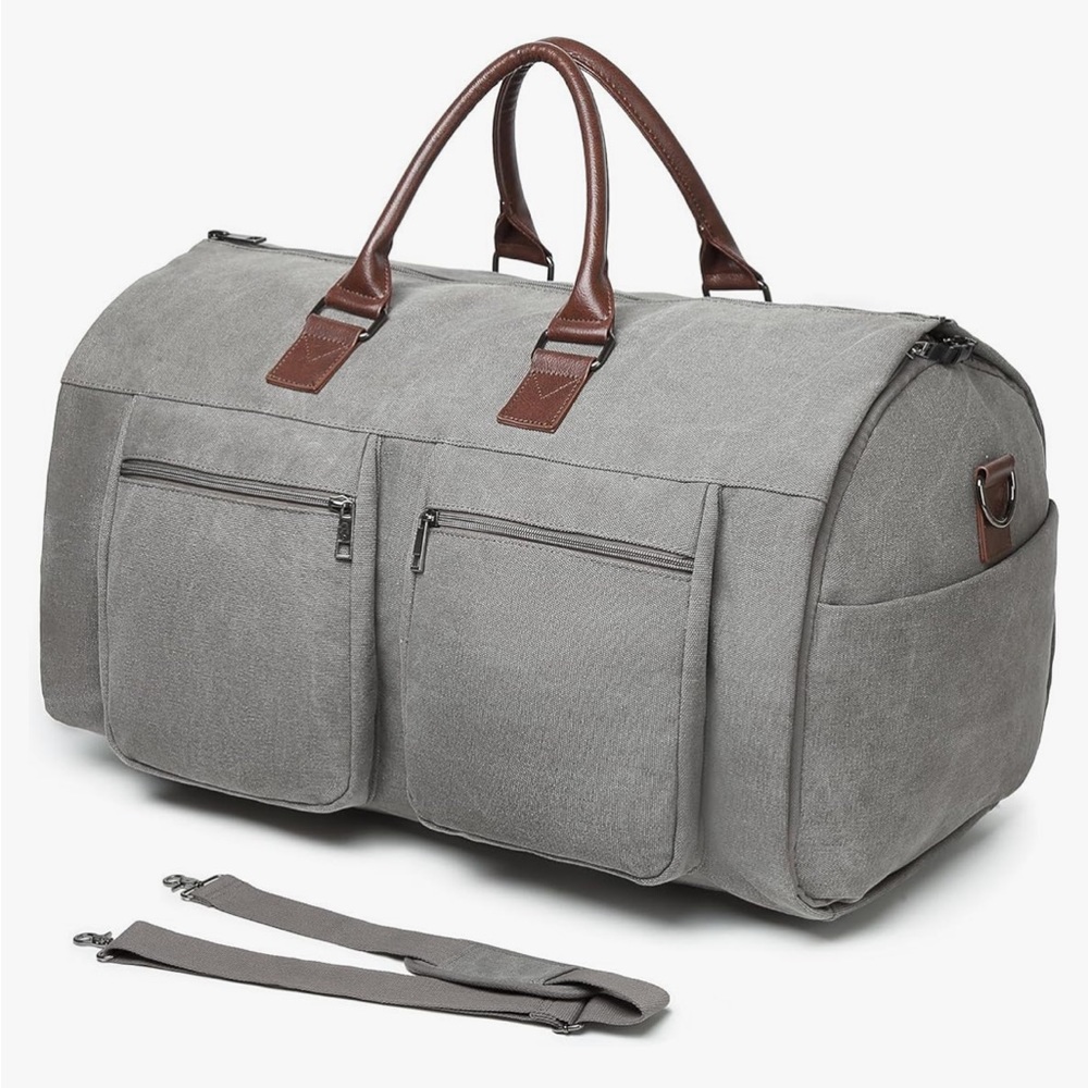 BNWT CONVERTIBLE DUFFLE GARMENT BAG